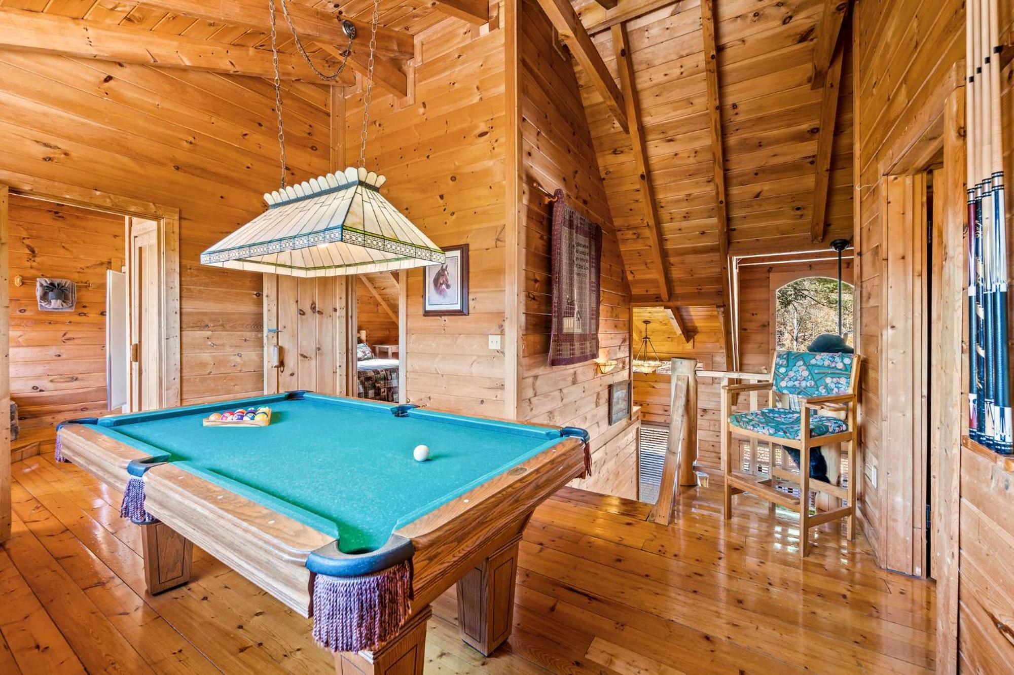 Bearfoot Pines - True Log Cabin - Wi-Fi, Hot Tub, Fishing, Deck With Views! - Mins To Pf 塞维尔维尔 外观 照片
