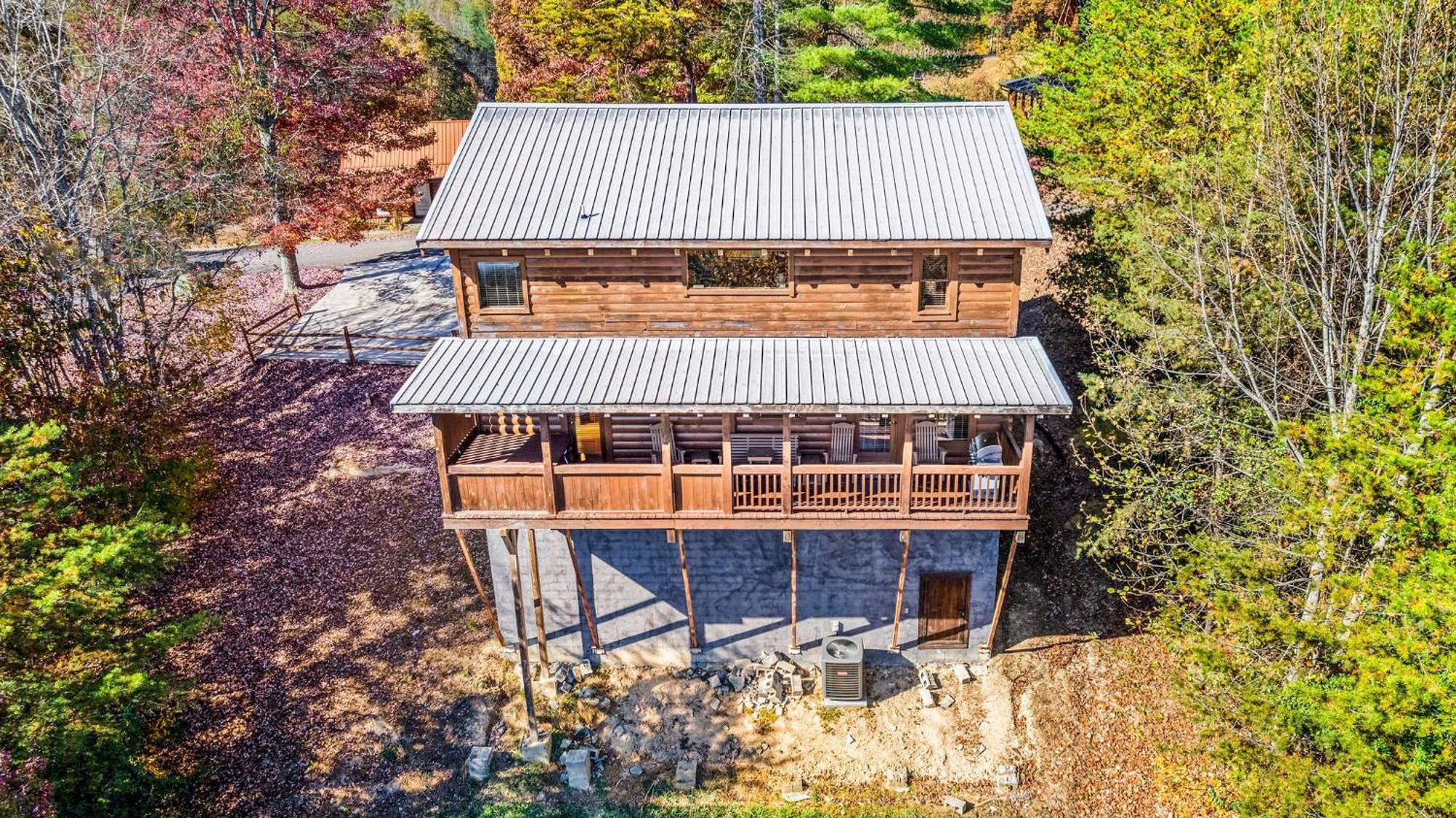 Bearfoot Pines - True Log Cabin - Wi-Fi, Hot Tub, Fishing, Deck With Views! - Mins To Pf 塞维尔维尔 外观 照片